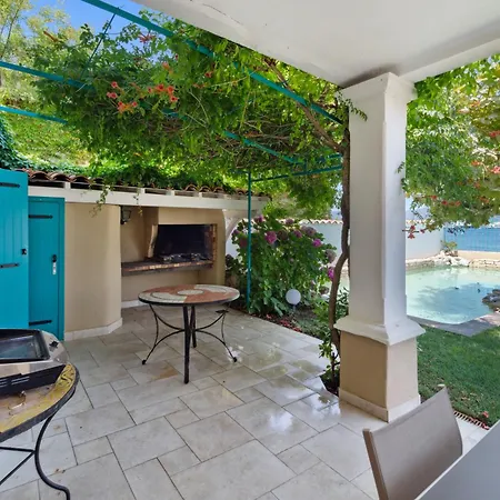 Villa La Désirade - Les Pieds Dans L'eau - La Bouillabaisse - St Tropez - 14 Personnes Saint-Tropez