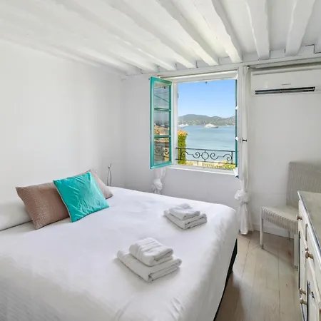 La Désirade - Les Pieds Dans L'eau - La Bouillabaisse - St Tropez - 14 Personnes Villa Saint-Tropez