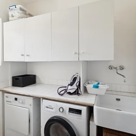 La Désirade - Les Pieds Dans L'eau - La Bouillabaisse - St Tropez - 14 Personnes * Saint-Tropez