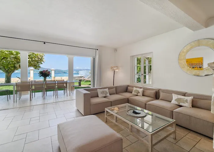 La Desirade - Les Pieds Dans L'eau - La Bouillabaisse - St Tropez - 14 Personnes * 圣特罗佩