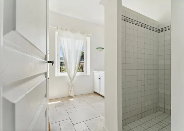 别墅 La Desirade - Les Pieds Dans L'eau - La Bouillabaisse - St Tropez - 14 Personnes *